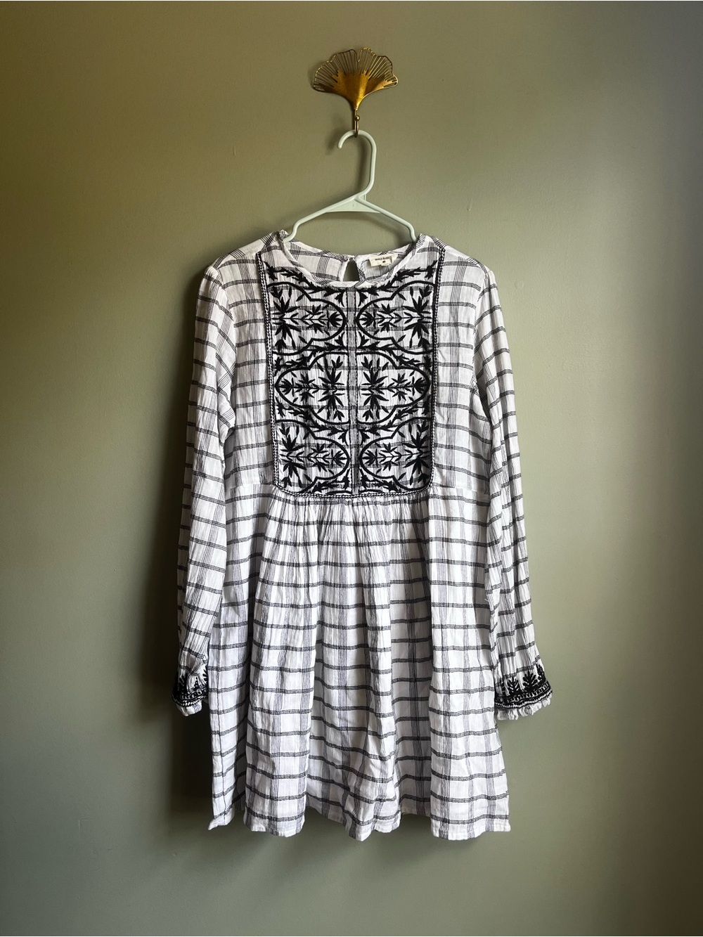 Cost Plus World Market Black & White Embroidered Long-Sleeve Women's Dress